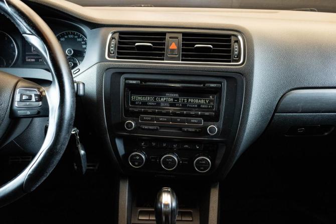 Volkswagen Jetta VI с пробегом 2013 года, цена 909 000 рублей, 168380 км, седан, Автокод Объявления