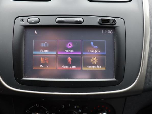 Renault Sandero II с пробегом 2018 года, цена 850 000 рублей, 88727 км, хэтчбек, Автокод Объявления