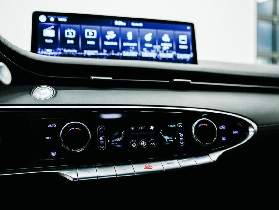 Genesis GV70 I Красноярск  - изображение 25