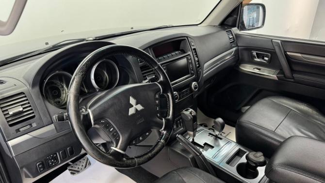 Mitsubishi Pajero IV Рестайлинг 1 с пробегом 2011 года, цена 2 040 000 рублей, 219190 км, внедорожник, Автокод Объявления