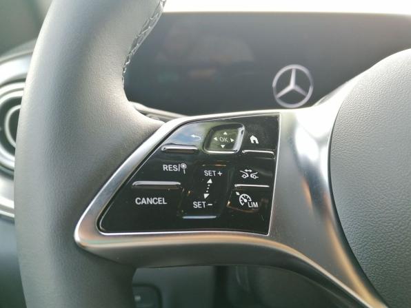Mercedes-Benz V-Класс III (W447) Рестайлинг 2 с пробегом 2024 года, цена 12 850 000 рублей, 17 км, минивэн, Автокод Объявления