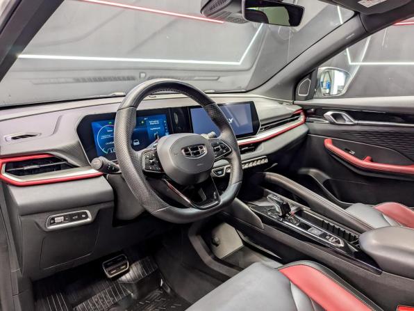 Geely Coolray I Рестайлинг с пробегом 2024 года, цена 2 150 000 рублей, 51404 км, внедорожник, Автокод Объявления