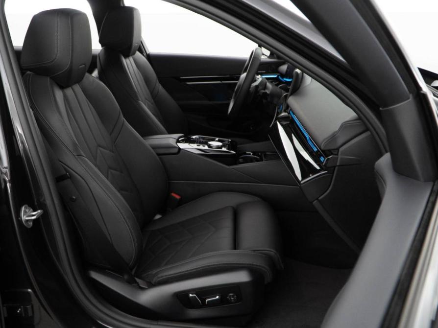 BMW 5 серии VIII (G60/G61/G68) Москва  - изображение 8