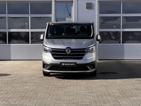 Renault Trafic III Рестайлинг с пробегом 2022 года, цена 3 640 000 рублей, 137565 км, минивэн, Автокод Объявления