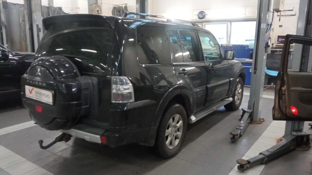 Mitsubishi Pajero IV Рестайлинг 1 Санкт-Петербург  - изображение 3