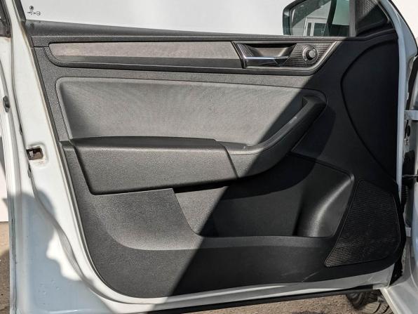 Skoda Rapid I Рестайлинг с пробегом 2019 года, цена 990 000 рублей, 122272 км, лифтбек, Автокод Объявления