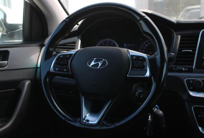 Hyundai Sonata VII (LF) Рестайлинг с пробегом 2017 года, цена 1 650 000 рублей, 181804 км, седан, Автокод Объявления