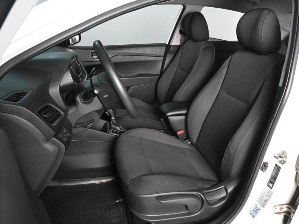 Hyundai Solaris II с пробегом 2017 года, цена 1 389 000 рублей, 113432 км, седан, Автокод Объявления