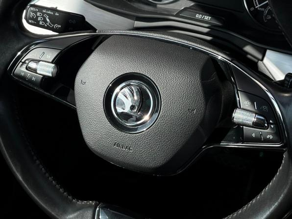 Skoda Rapid II с пробегом 2020 года, цена 1 698 900 рублей, 87070 км, лифтбек, Автокод Объявления