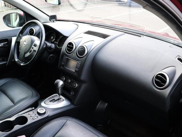 Nissan Qashqai I Рестайлинг с пробегом 2010 года, цена 990 000 рублей, 234604 км, внедорожник, Автокод Объявления