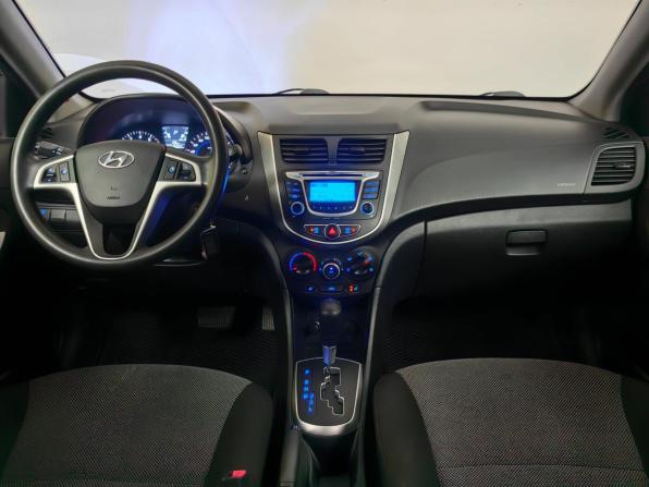Hyundai Solaris I с пробегом 2014 года, цена 755 000 рублей, 215659 км, седан, Автокод Объявления