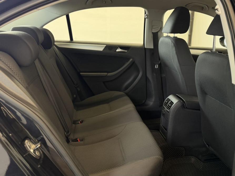 Volkswagen Jetta VI Псков  - изображение 11