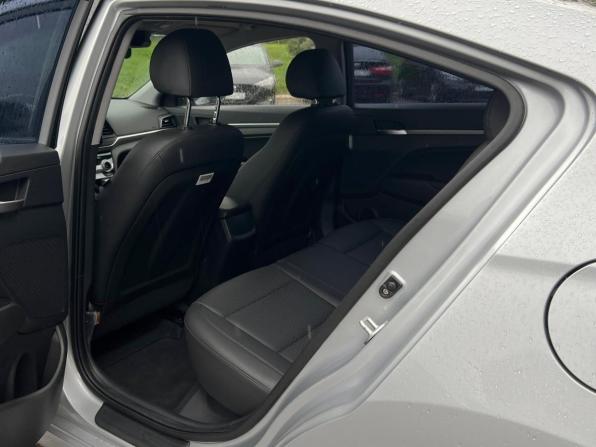 Hyundai Avante VI Рестайлинг с пробегом 2019 года, цена 1 899 000 рублей, 61444 км, седан, Автокод Объявления