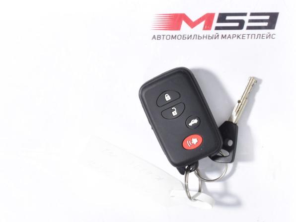 Toyota Vitz III (XP130) Рестайлинг 2 с пробегом 2019 года, цена 1 049 995 рублей, 88181 км, хэтчбек, Автокод Объявления