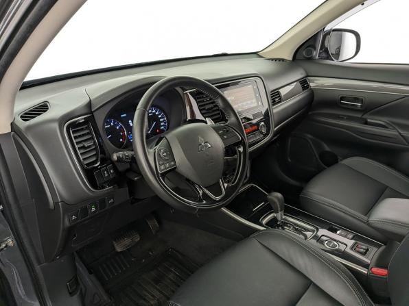 Mitsubishi Outlander III Рестайлинг 3 с пробегом 2019 года, цена 2 850 000 рублей, 48759 км, внедорожник, Автокод Объявления