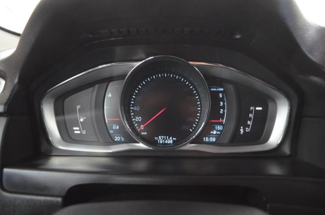 Volvo XC70 II Рестайлинг с пробегом 2014 года, цена 1 650 000 рублей, 190000 км, универсал, Автокод Объявления