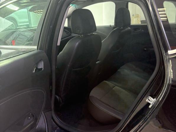 Opel Astra J с пробегом 2010 года, цена 650 000 рублей, 195600 км, хэтчбек, Автокод Объявления
