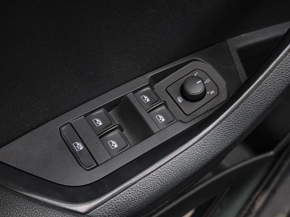 Skoda Karoq I с пробегом 2020 года, цена 1 920 000 рублей, 137516 км, внедорожник, Автокод Объявления