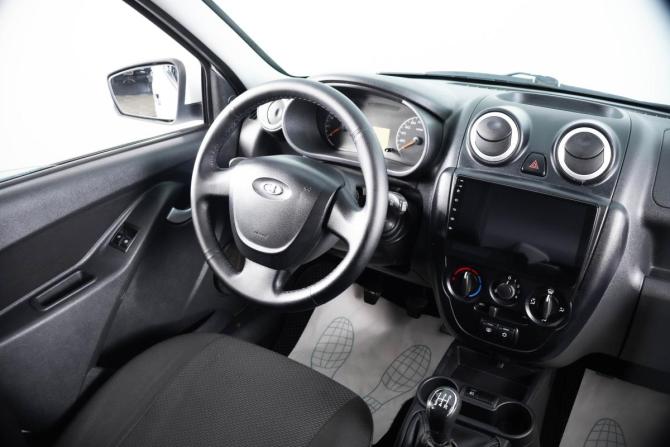 Lada (ВАЗ) Granta I с пробегом 2017 года, цена 569 000 рублей, 87125 км, лифтбек, Автокод Объявления