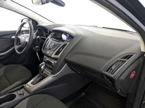 Ford Focus III с пробегом 2011 года, цена 875 000 рублей, 93361 км, хэтчбек, Автокод Объявления