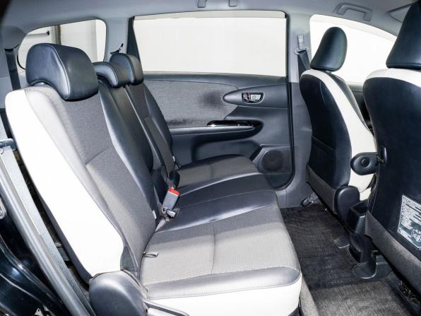 Toyota Wish II Рестайлинг с пробегом 2015 года, цена 1 685 000 рублей, 81000 км, минивэн, Автокод Объявления