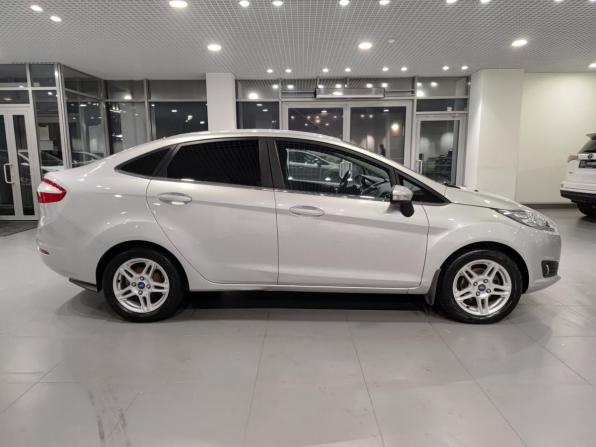 Ford Fiesta Mk6 Рестайлинг с пробегом 2015 года, цена 838 000 рублей, 80908 км, седан, Автокод Объявления