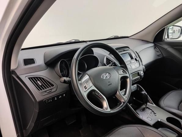 Hyundai ix35 I Рестайлинг с пробегом 2015 года, цена 1 550 000 рублей, 144609 км, внедорожник, Автокод Объявления