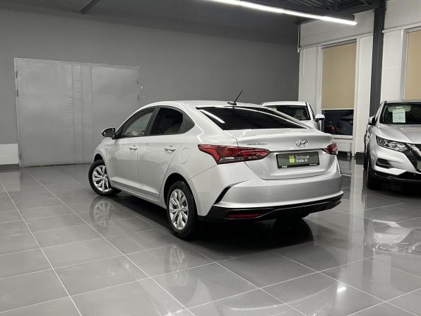 Hyundai Solaris II Рестайлинг с пробегом 2021 года, цена 1 440 000 рублей, 117698 км, седан, Автокод Объявления