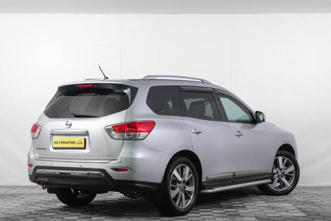 Nissan Pathfinder IV с пробегом 2015 года, цена 2 299 000 рублей, 115000 км, внедорожник, Автокод Объявления
