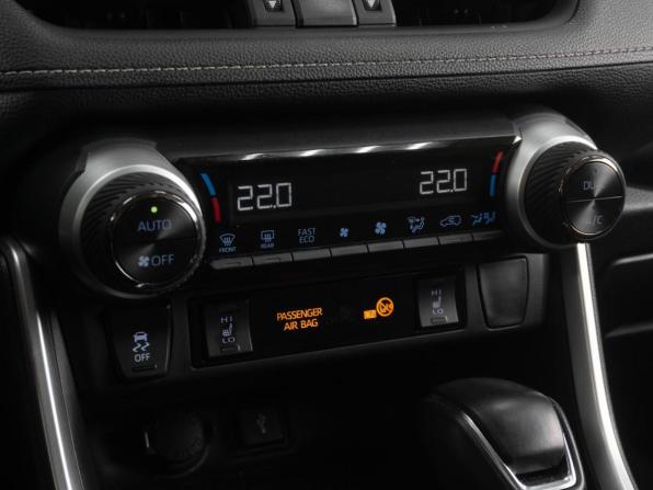 Toyota RAV4 V (XA50) с пробегом 2021 года, цена 3 449 000 рублей, 138374 км, внедорожник, Автокод Объявления