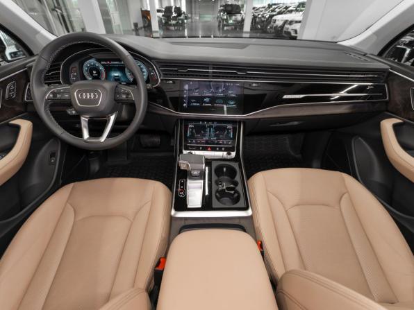 Audi Q7 II (4M) Рестайлинг 2 с пробегом 2025 года, цена 10 950 000 рублей, 5161 км, внедорожник, Автокод Объявления