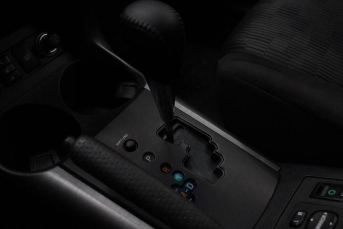Toyota RAV4 III (XA30) Рестайлинг с пробегом 2010 года, цена 1 418 000 рублей, 157000 км, внедорожник, Автокод Объявления
