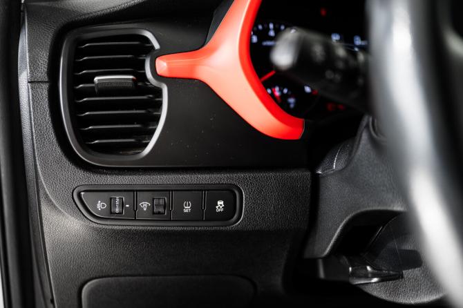 Kia Rio IV Рестайлинг с пробегом 2022 года, цена 1 850 000 рублей, 57121 км, хэтчбек, Автокод Объявления