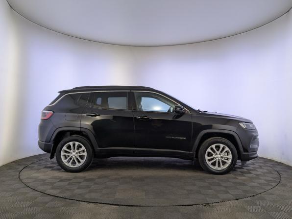 Jeep Compass II Рестайлинг с пробегом 2021 года, цена 2 320 000 рублей, 63168 км, внедорожник, Автокод Объявления