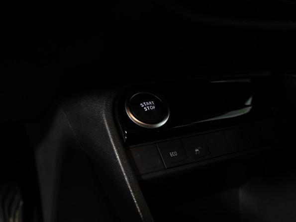 Renault Kaptur I Рестайлинг с пробегом 2021 года, цена 1 579 700 рублей, 52602 км, внедорожник, Автокод Объявления
