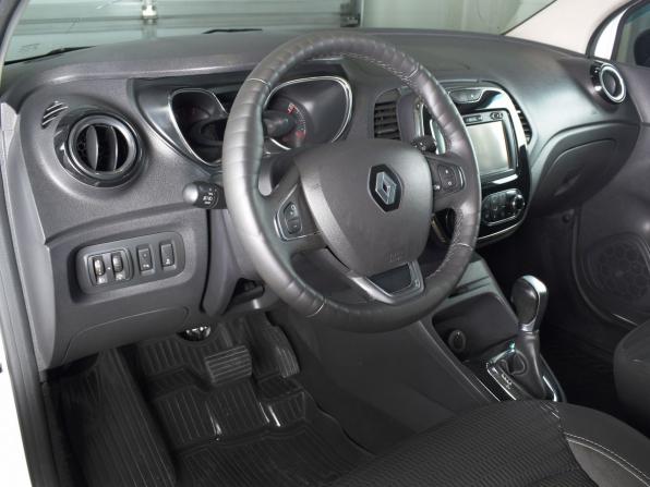 Renault Kaptur I с пробегом 2018 года, цена 1 349 999 рублей, 176255 км, внедорожник, Автокод Объявления