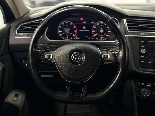 Volkswagen Tiguan II с пробегом 2018 года, цена 2 950 000 рублей, 97000 км, внедорожник, Автокод Объявления