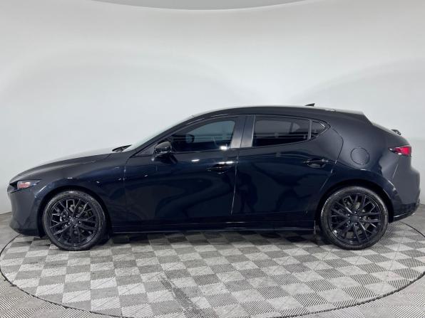 Mazda 3 IV (BP) с пробегом 2020 года, цена 2 050 000 рублей, 71200 км, хэтчбек, Автокод Объявления