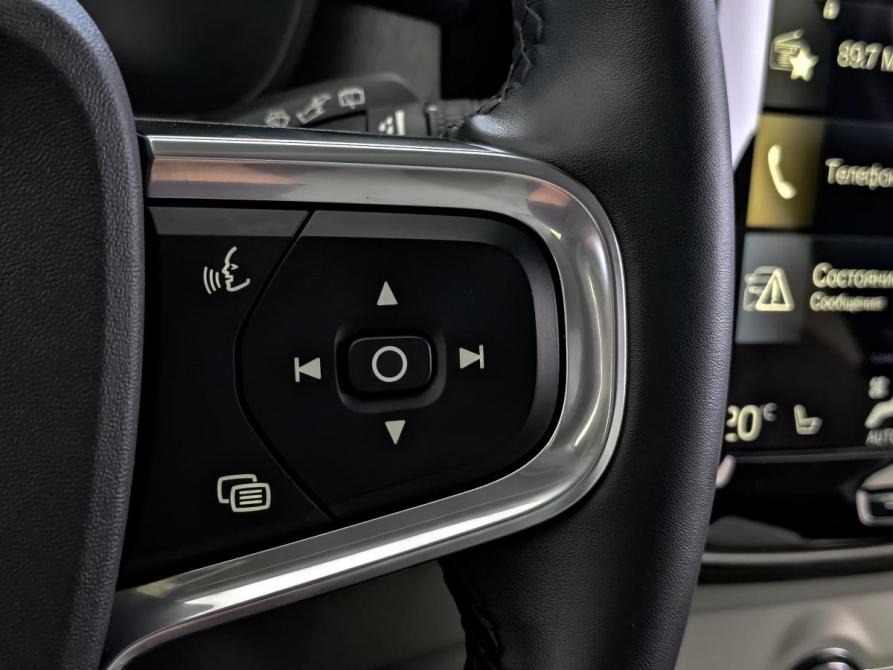Volvo XC40 I Москва  - изображение 29
