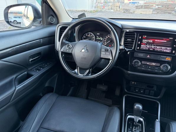 Mitsubishi Outlander III Рестайлинг 2 с пробегом 2017 года, цена 1 465 000 рублей, 201000 км, внедорожник, Автокод Объявления