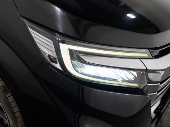 Honda Stepwgn V Рестайлинг с пробегом 2017 года, цена 2 230 000 рублей, 79007 км, минивэн, Автокод Объявления