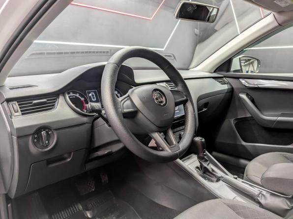 Skoda Octavia III (A7) Рестайлинг с пробегом 2020 года, цена 1 750 000 рублей, 79497 км, лифтбек, Автокод Объявления