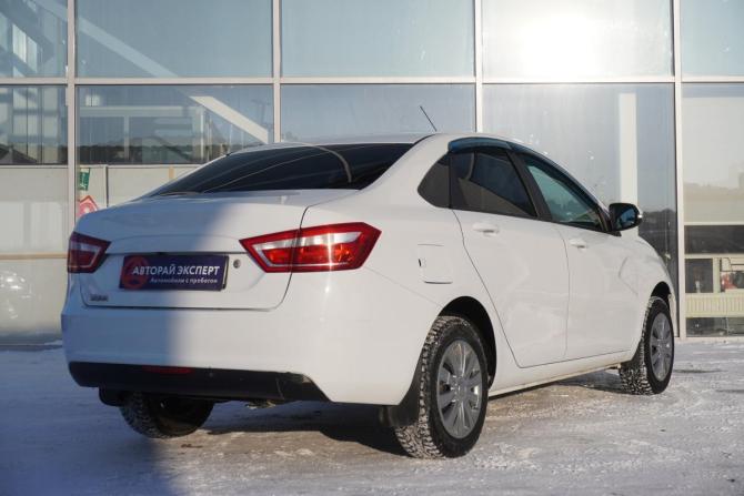 Lada (ВАЗ) Vesta I с пробегом 2017 года, цена 689 000 рублей, 76500 км, седан, Автокод Объявления