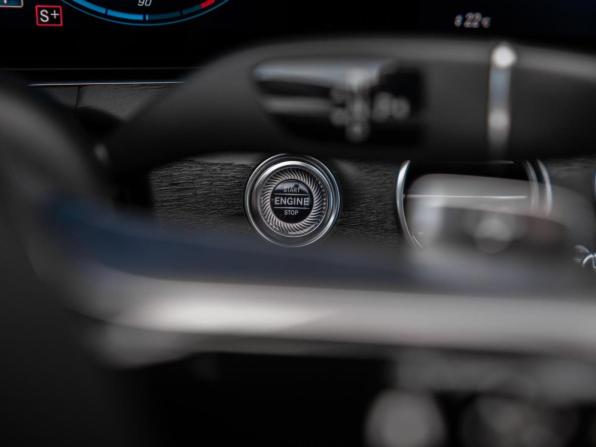 Mercedes-Benz E-Класс V (W213 S213 C238) Рестайлинг с пробегом 2020 года, цена 4 699 000 рублей, 87162 км, седан, Автокод Объявления