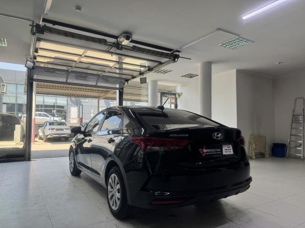 Hyundai Solaris II Рестайлинг с пробегом 2021 года, цена 1 450 000 рублей, 161106 км, седан, Автокод Объявления