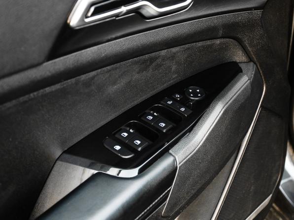 Kia Sportage V с пробегом 2022 года, цена 3 530 000 рублей, 38914 км, внедорожник, Автокод Объявления