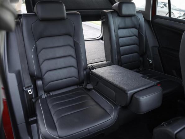 Volkswagen Tiguan II Рестайлинг с пробегом 2021 года, цена 2 599 000 рублей, 87834 км, внедорожник, Автокод Объявления