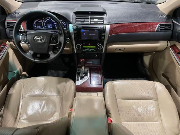 Toyota Camry VII (XV50) с пробегом 2012 года, цена 1 260 000 рублей, 297329 км, седан, Автокод Объявления