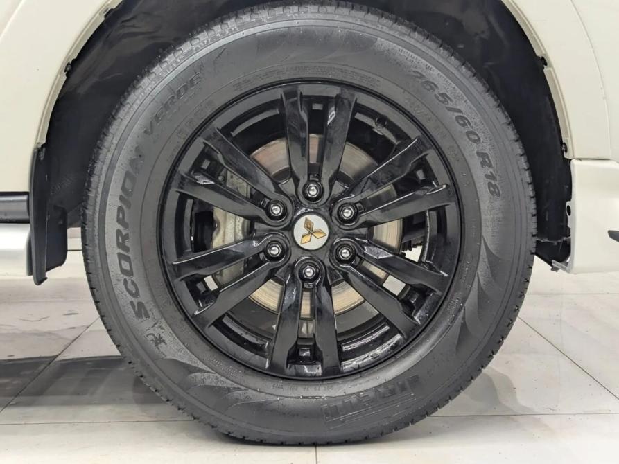Mitsubishi Pajero IV Рестайлинг 2 Воронеж  - изображение 17