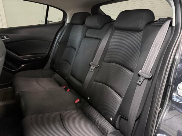 Mazda 3 III (BM) с пробегом 2014 года, цена 920 000 рублей, 272145 км, хэтчбек, Автокод Объявления